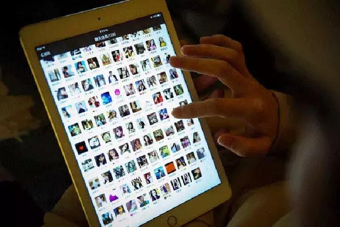 微信群里如何再建微信群,怎么在微信群里再建一个小群