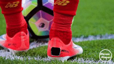 足球技巧练习,足球球鞋顶脚趾解决方案