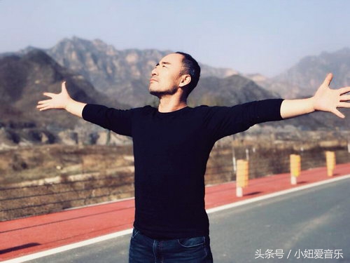 旭日阳刚王旭的歌曲小草,旭日阳刚王旭唱豫剧