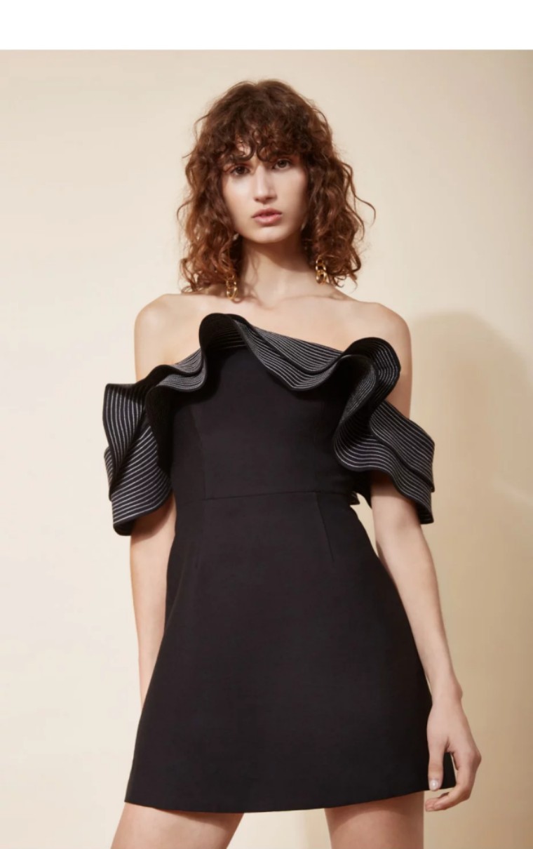 第一次拜年见男方家长穿什么,新年穿衣见家长怎么穿