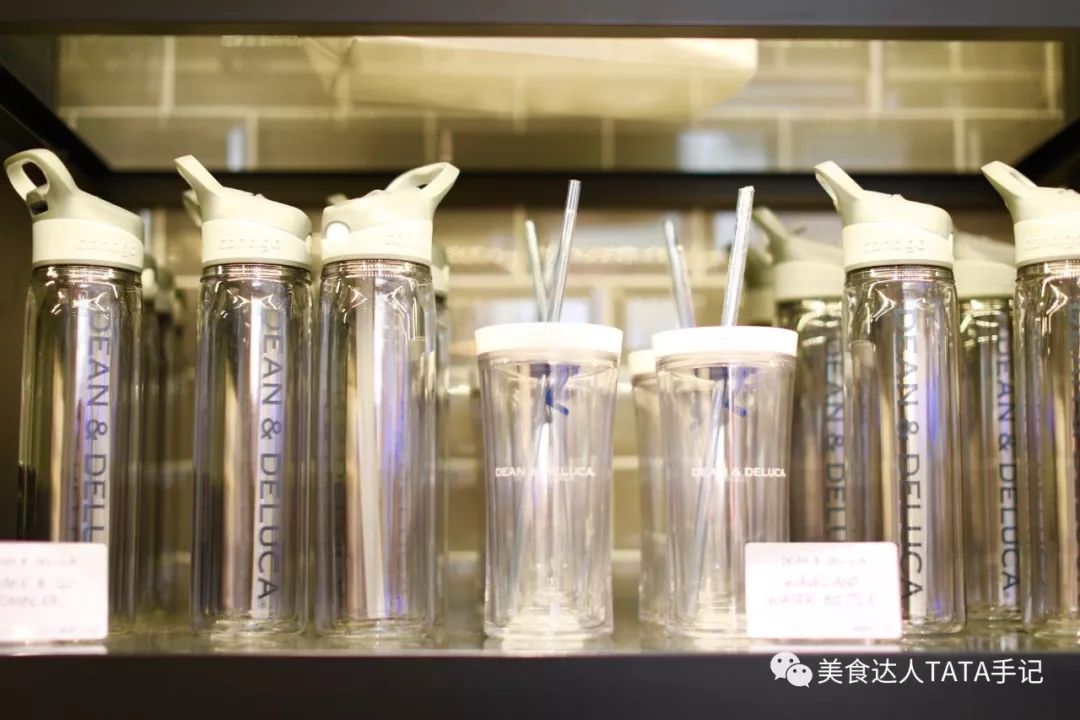 一不留神就掉进坑里,一不留神就会掉进一个大坑