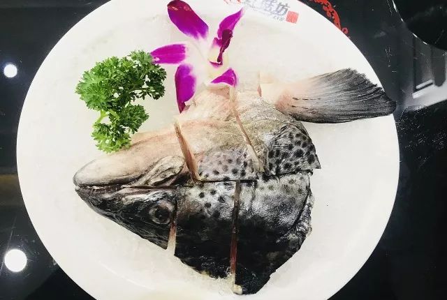 只要99块，红菇坊豪华版养生套餐吃到爽！