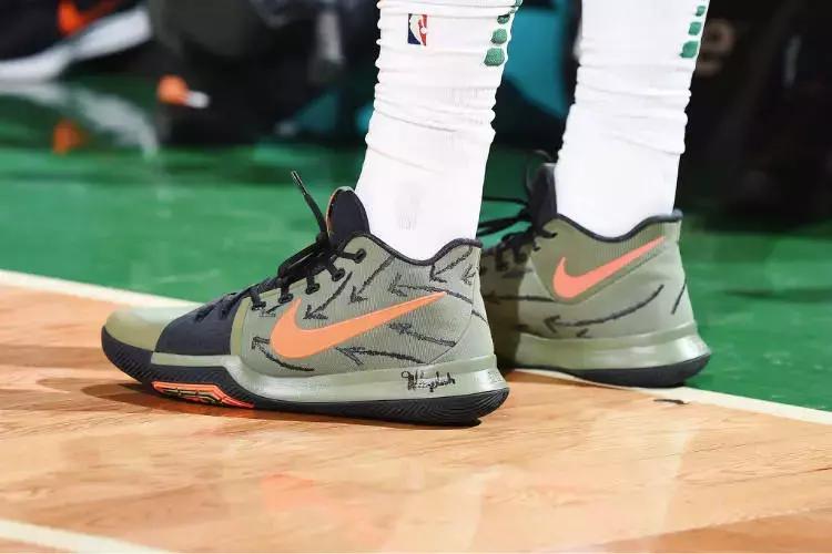 看欧文打球的反应,看到了欧文的影子