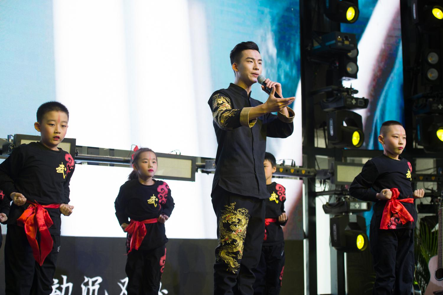 关于青少年足球的电影,少儿足球励志微电影