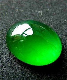 宝石种类保养多多，哪个更值钱？