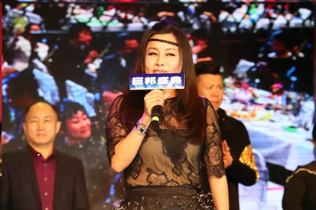 大佟小议现场:美业最豪大舅哥!巨邦国际十九岁生日答谢会召开