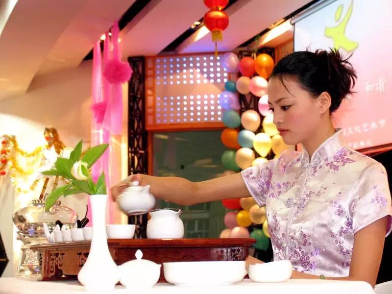 关于学校前世今生的第一段话,母校的前世今生