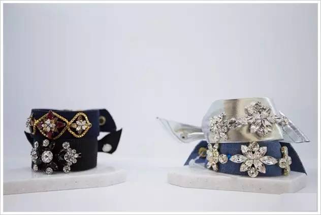 这些百元级的日韩饰品，IU、高俊熙、石原里美都在爱