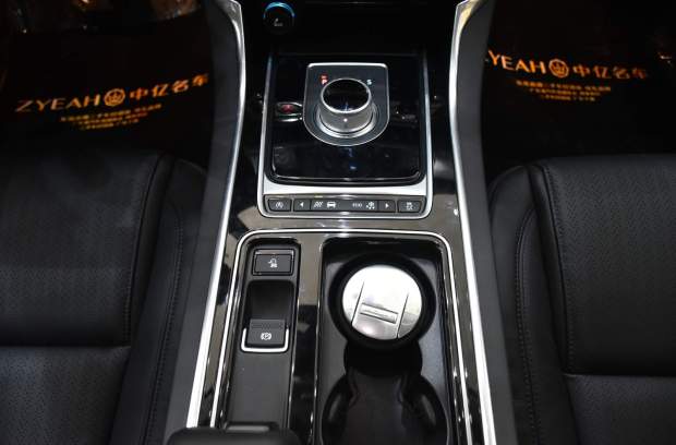 16款捷豹xfl2.0t奢华版,捷豹xf2016款2.0t风华版