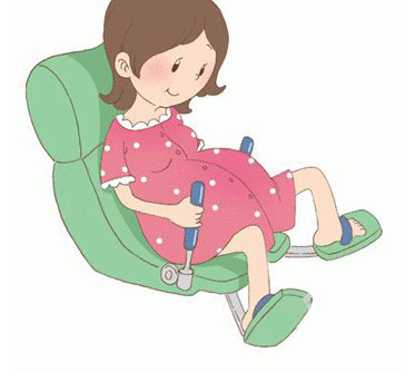 孕妇大肚子在水中分娩过程,中国孕妇在水中分娩过程