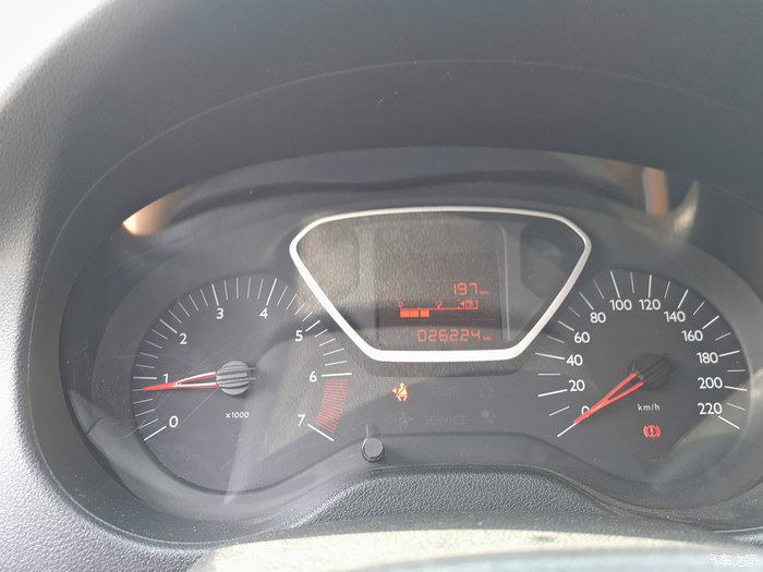 爱丽舍皮实耐用省油吗,全新爱丽舍瞬时油耗