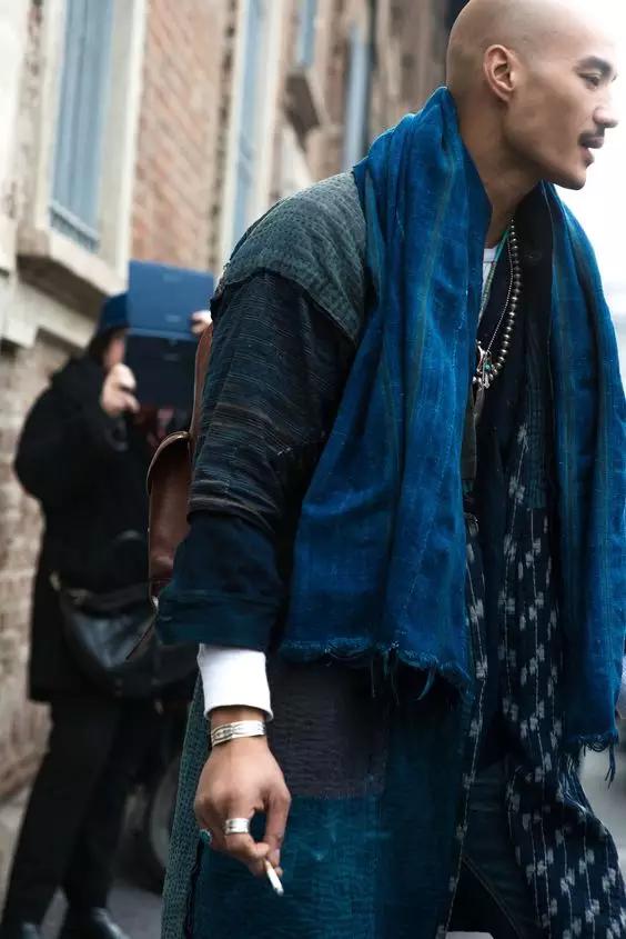 低调又奢华,那些耀于指尖上的时尚魔戒|MAGIC