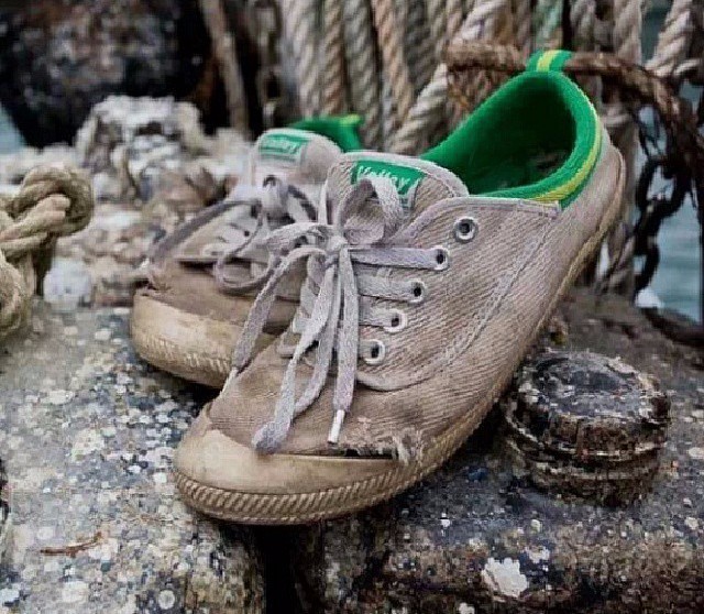 超好看超百搭的小白鞋,十大轻奢小白鞋