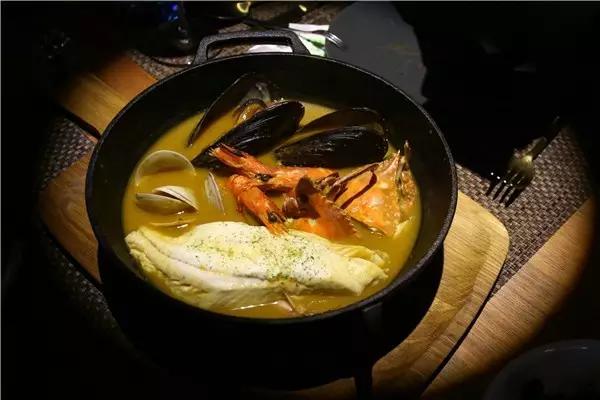 红红火火的欢乐颂你追了吗?没有跌宕的人生至少有一个起伏的胃