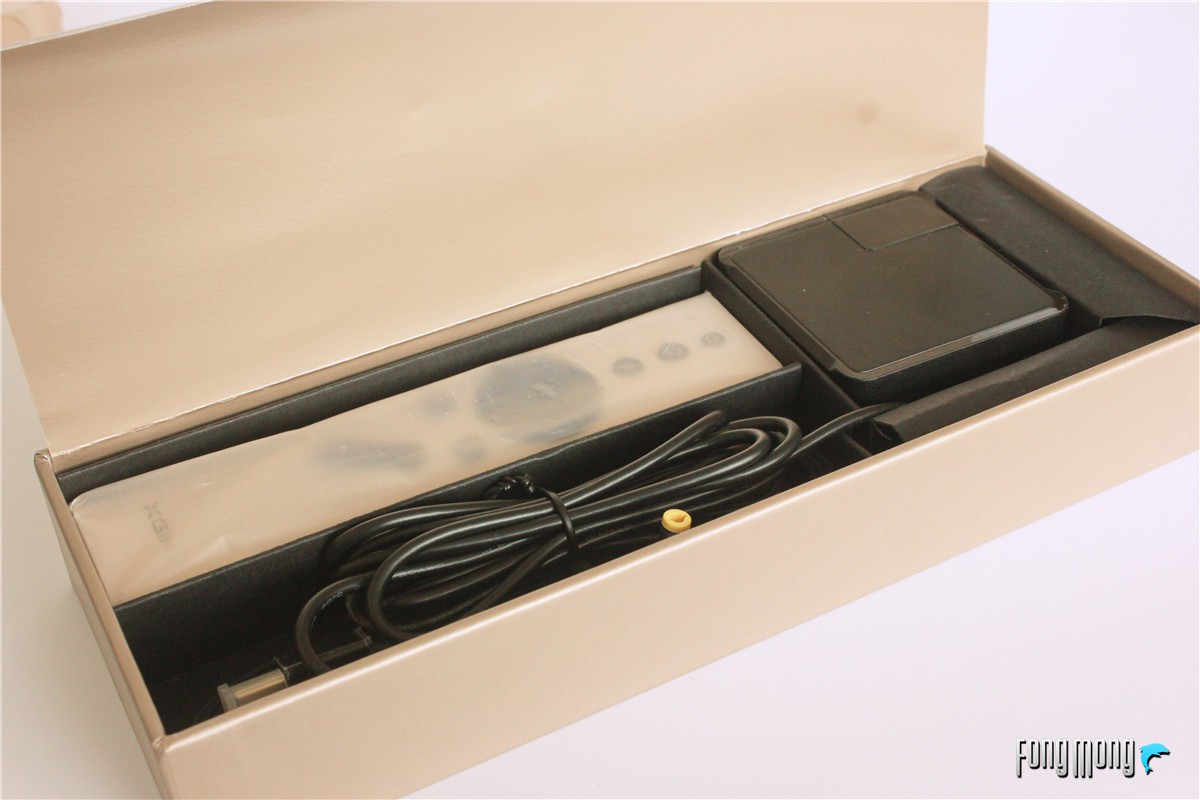 极米z4爵色投影仪是金色的么,极米z4x观影效果怎么样