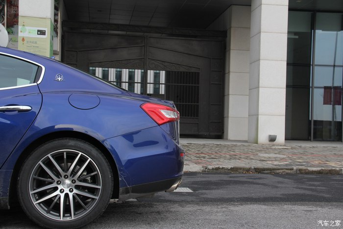 女车主提车兰博基尼,美女提车玛莎拉蒂