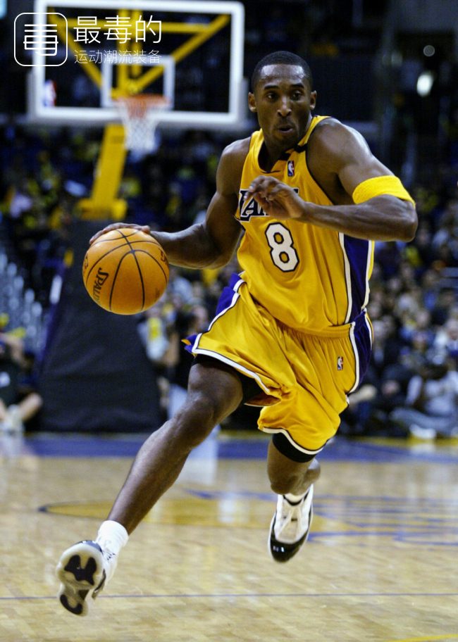 回顾科比上脚战靴,传奇落幕科比