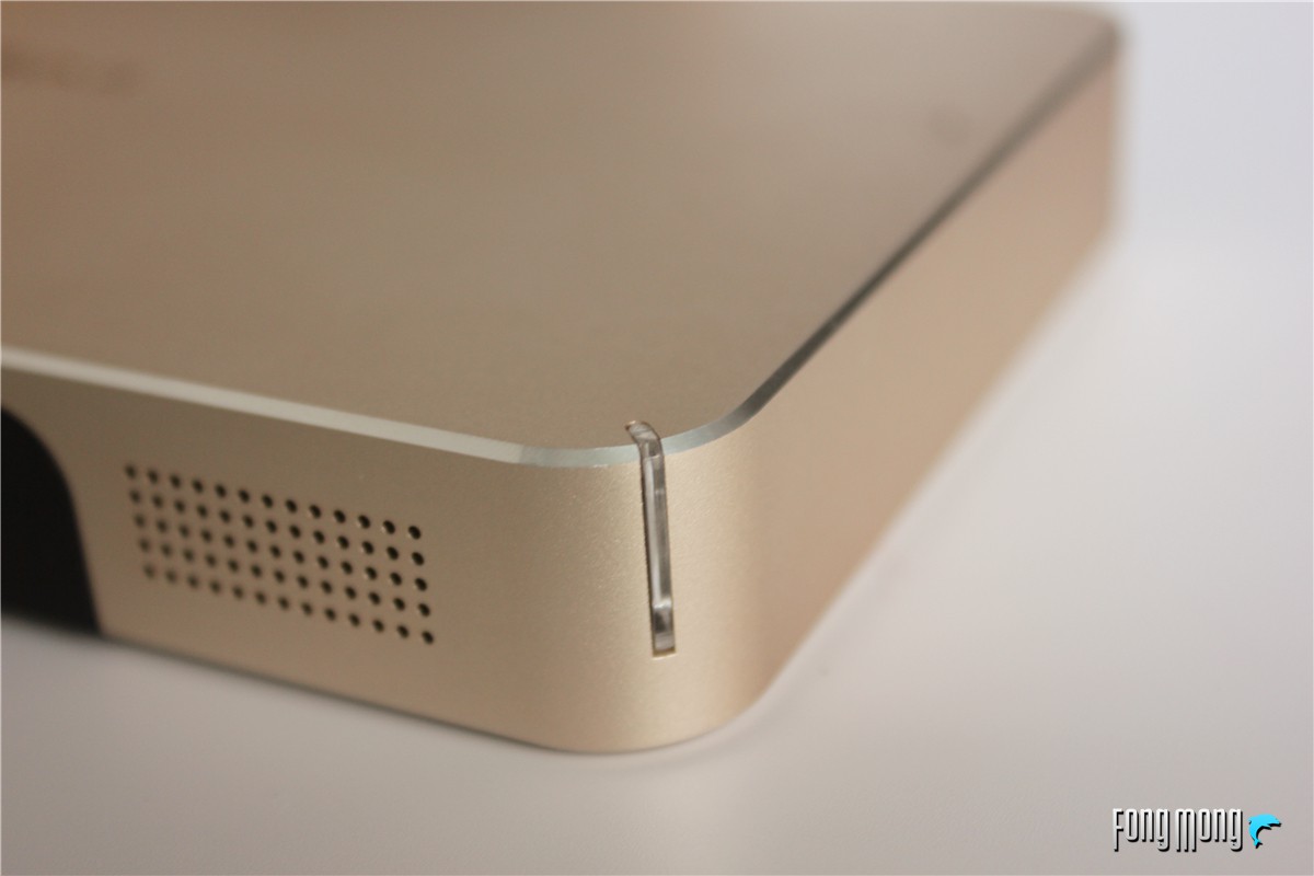 极米z4爵色投影仪是金色的么,极米z4x观影效果怎么样