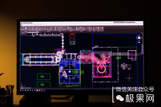 瓒呭ぇ灞忕數鑴戞樉绀哄櫒,瓒呭ぇ灞忔樉绀哄櫒