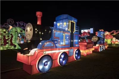 超级独家小编带你去灯会内场探秘,超级灯会都有啥表演活动