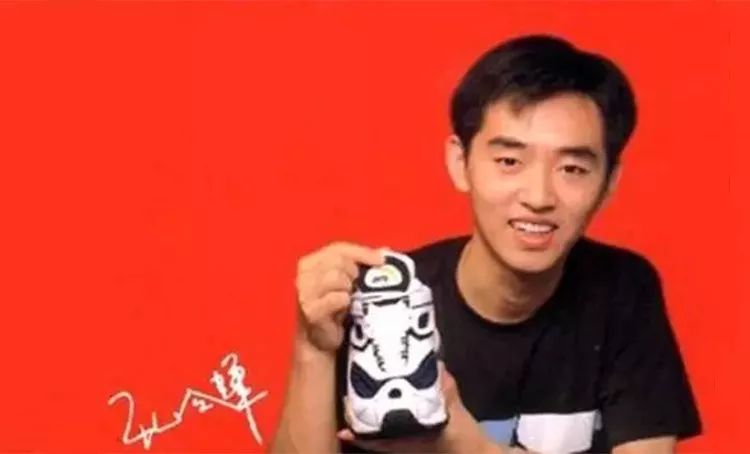 宁愿买超A的Yeezy假装高贵，也不穿国潮被人叫做土锤？！