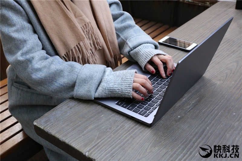 redmibuds3和小米air2s哪个好,轻薄游戏笔记本推荐2021