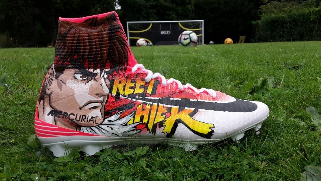 有创意的足球绘画,涂鸦球鞋足球