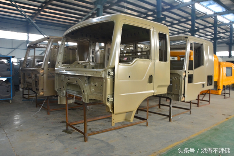 大公司走出来的随州手艺人，红岩金刚杰狮驾驶室一小时装一台