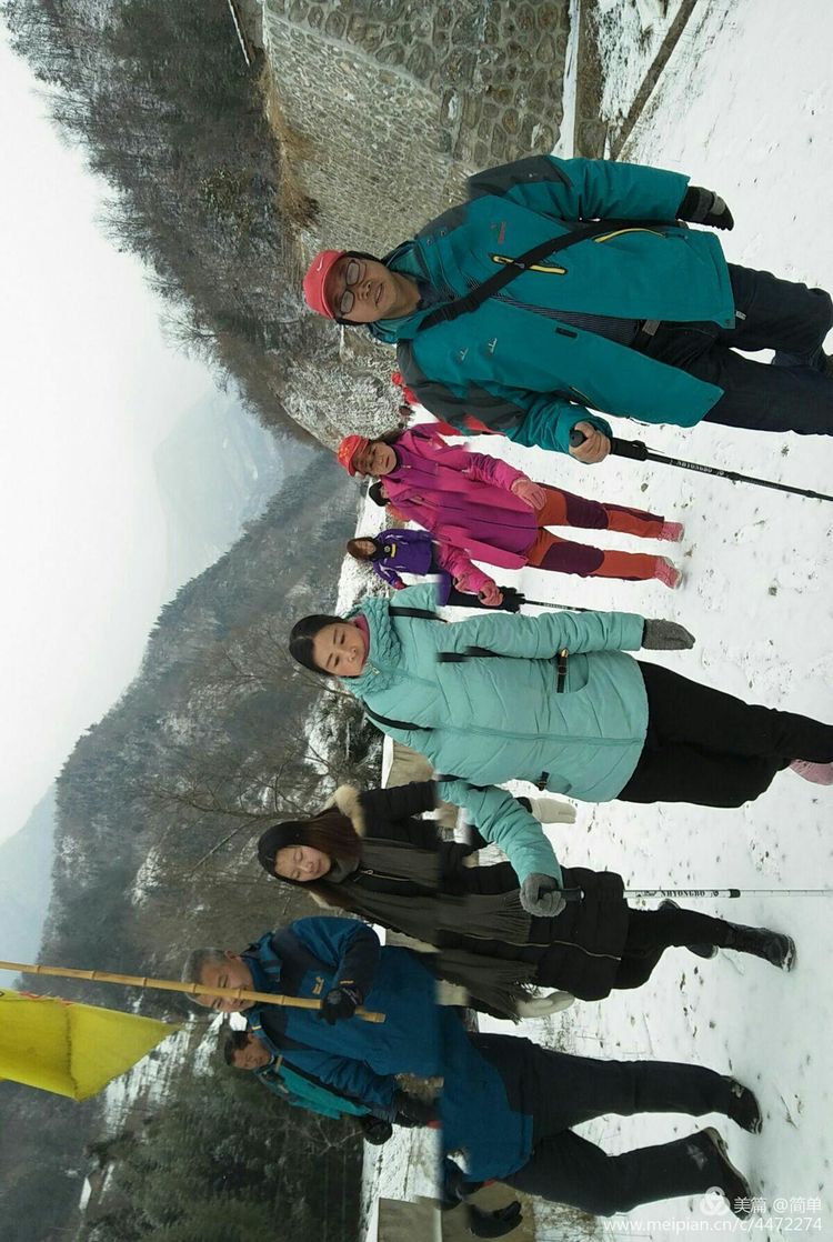 天池长白山雪岭,雨天天池山