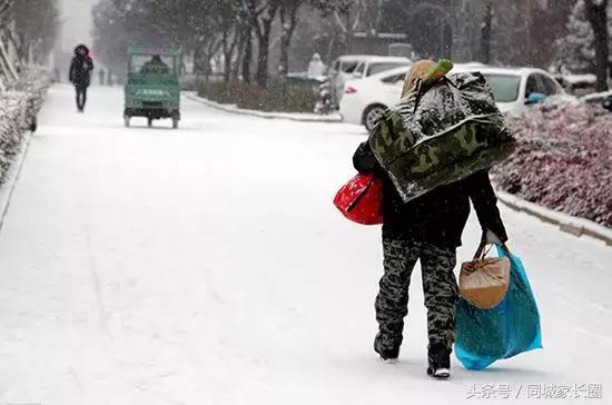 和几百万人拼运气,和几十万人抢票真的不容易