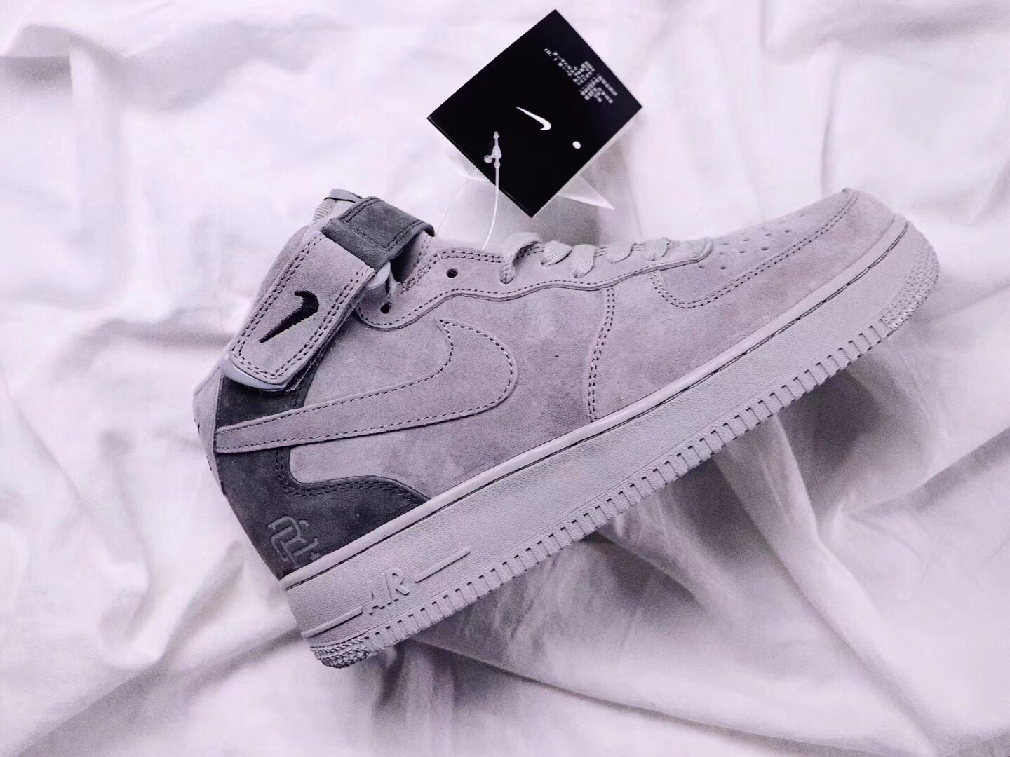 耐克af1灰白色穿搭,耐克af1灰女款高帮搭配