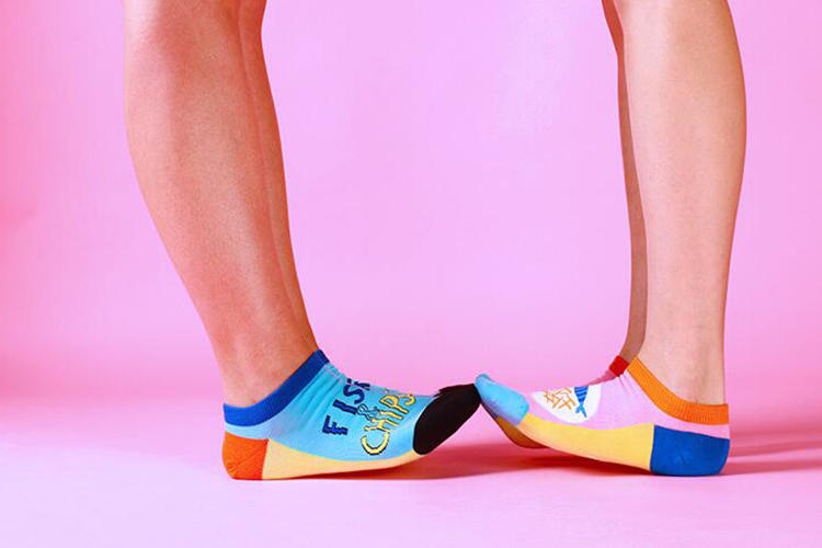 拒绝高冷瘫，袜子也要高颜值