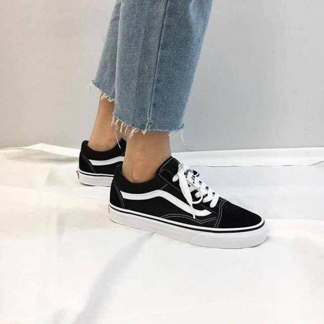 「10款百搭球鞋」，简约而不简单！亲民的价格，还不快收藏！