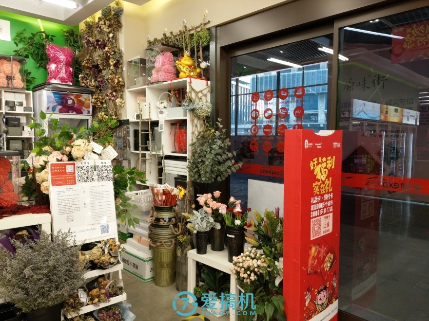 htcu11和u11+选哪个,htcu11+和u12+屏幕哪个好