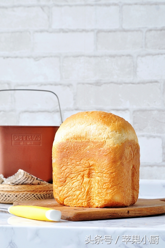 怎样用面包机做出细腻松软的面包,如何用面包机做松软又好吃的面包