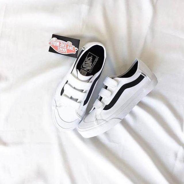 百搭球鞋1000元以内,颜值高又百搭的球鞋推荐