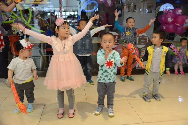 惊叹发生了什么？大人小孩都聚到了银川这家店！