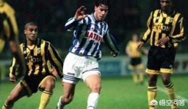 足坛改变位置的人,足球巨星的转变