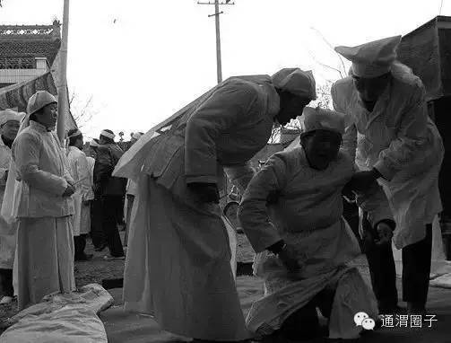 通渭县文化习俗,甘肃通渭县丧葬孙子需要做什么