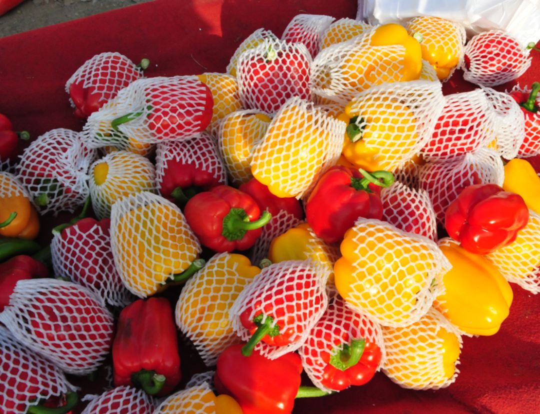 赶大集办年货浓浓年味迎春节,赶年货大集品浓浓年味