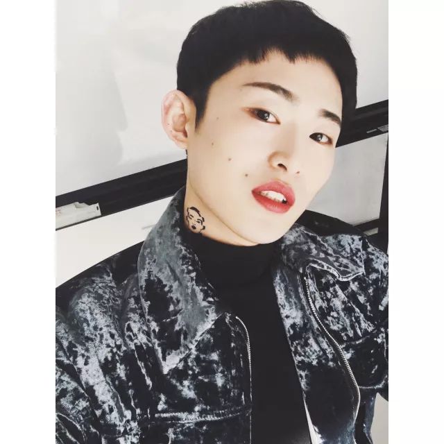 撩拨情人节｜听说时尚新娘的编辑们已经带着礼物去过节了？