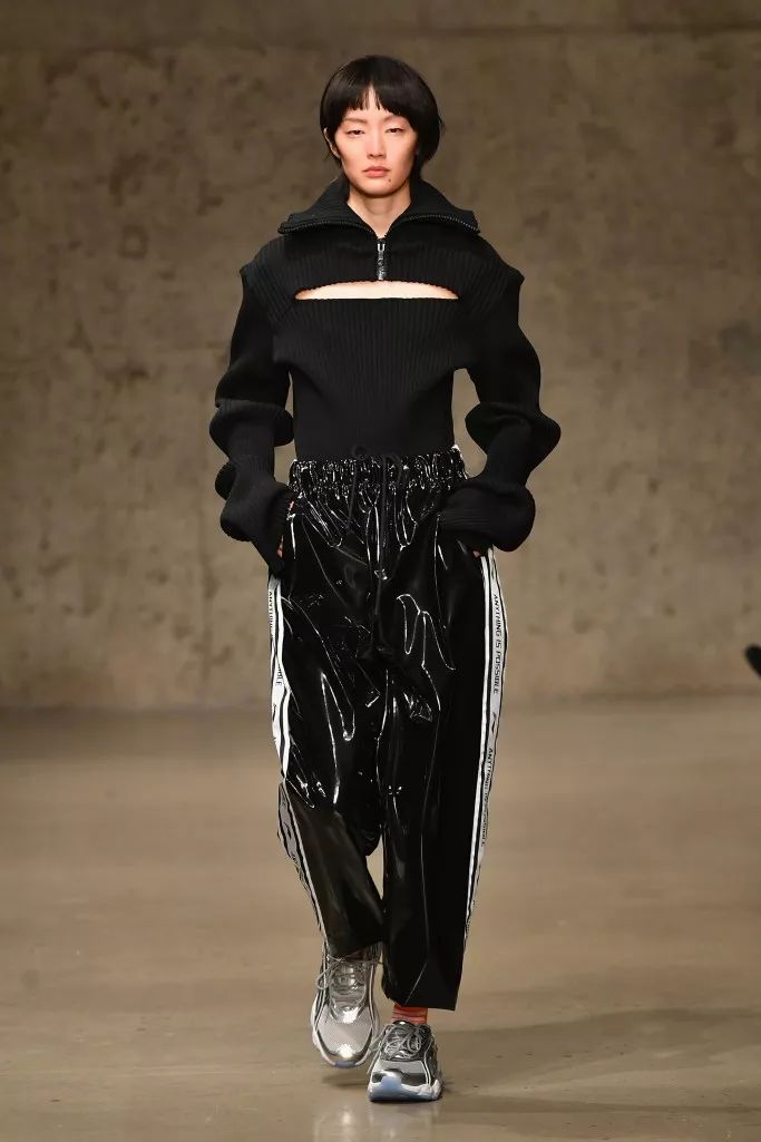 李宁新款打篮球最舒服的是哪一款,李宁和匹克篮球鞋推荐