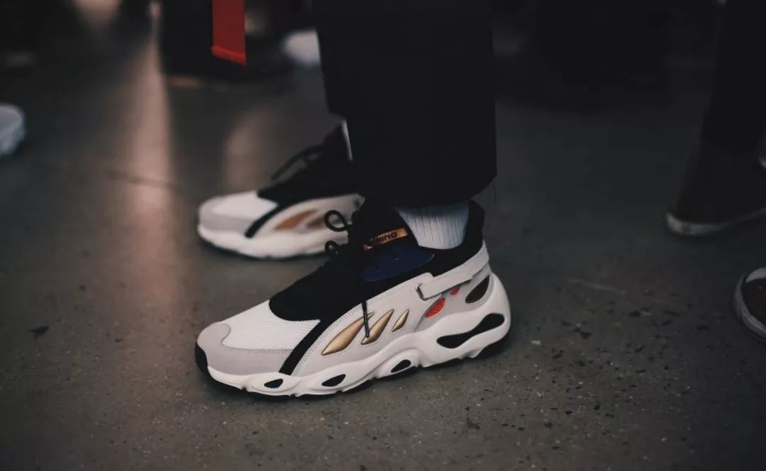 李宁新款打篮球最舒服的是哪一款,李宁和匹克篮球鞋推荐