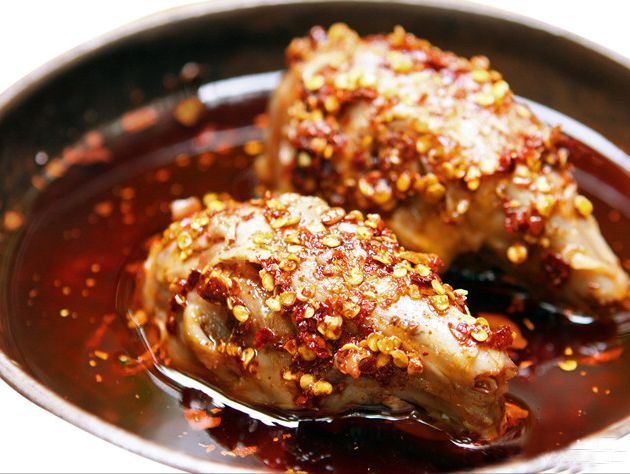 原来好多热门苍蝇馆子的干货，都可以抽真空、当特产带走！