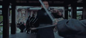 金陵城“白钻王老五”荀飞盏为何沦为“高耐磨性优质备胎”？