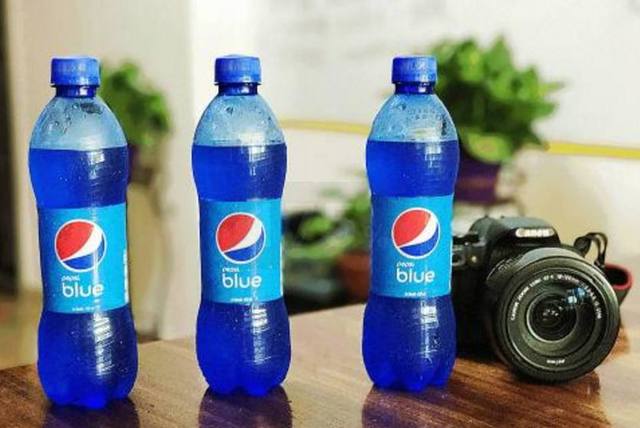 网红美食脏脏包大揭秘,小吃火鸡面和脏脏包