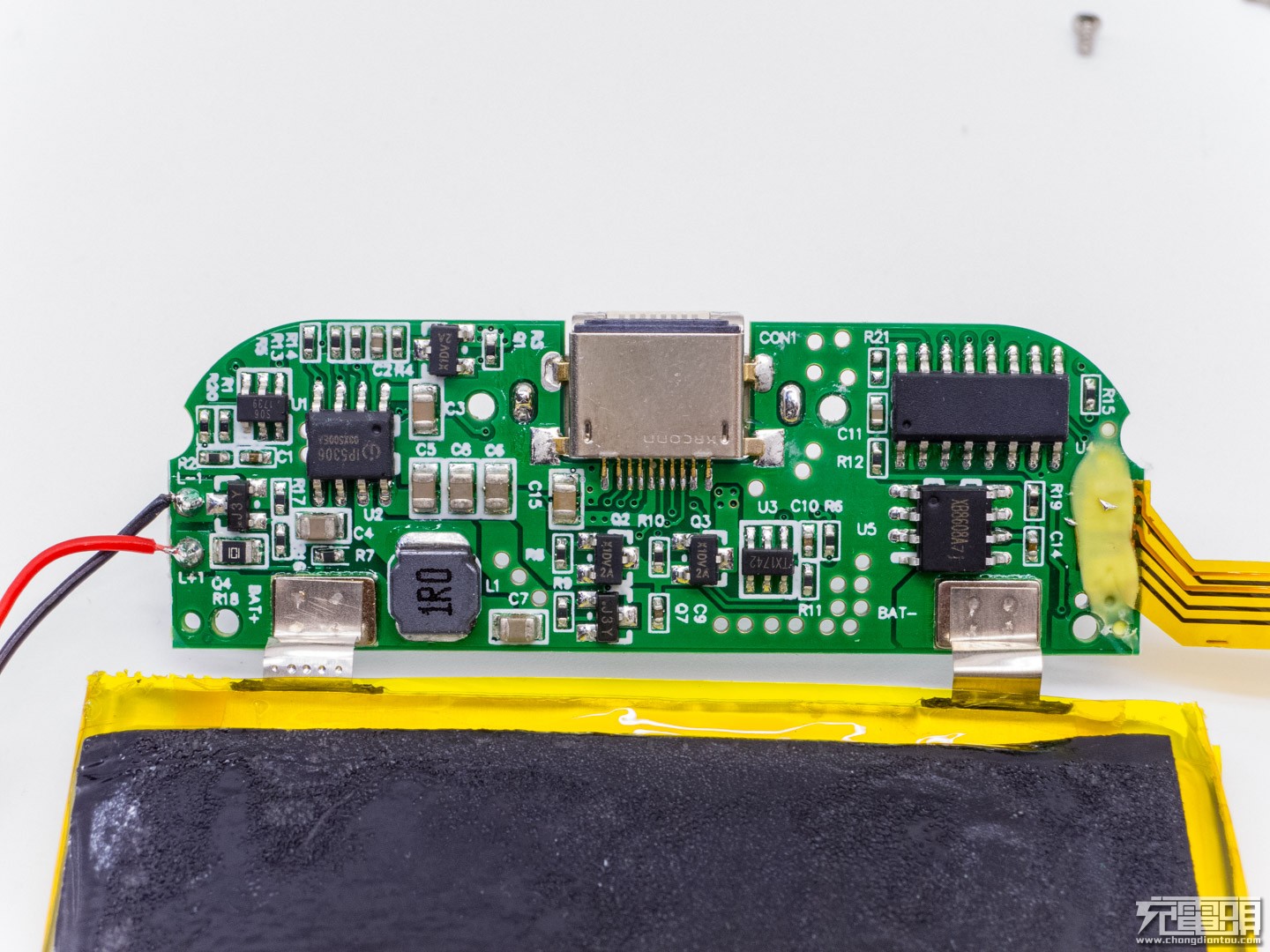 现在手机换电池麻烦,汽车换电池麻烦吗