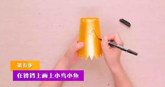 幼儿手工制作纸杯风铃简单又漂亮,diy制作风铃简单易学