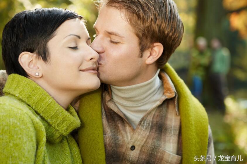 夫妻到了七年之痒想出轨正常吗,夫妻生二胎有什么条件