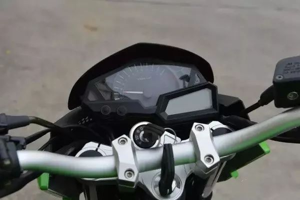 四缸水冷发动机摩托,最强单缸发动机摩托车